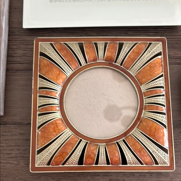 Elegant Multi-Color Picture Frame Set - Picture 4 of 6